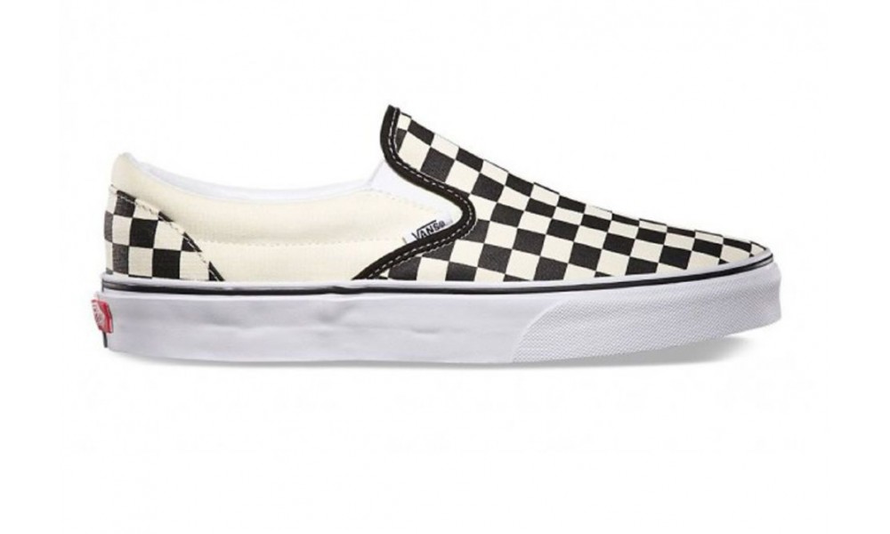 Slip on sales black white